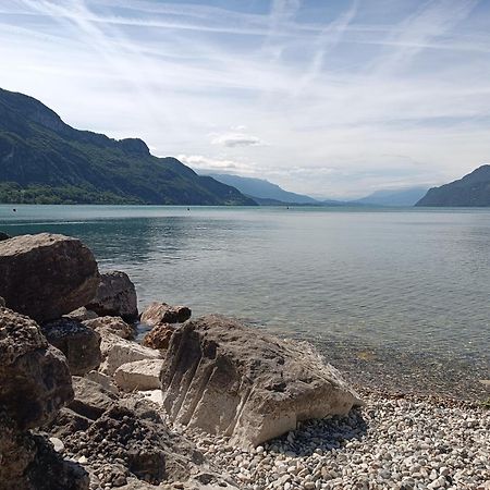 Du Vent Dans Les Arbres -120M2 Belle Vue Sur Le Lac Chindrieux Pokoj fotografie